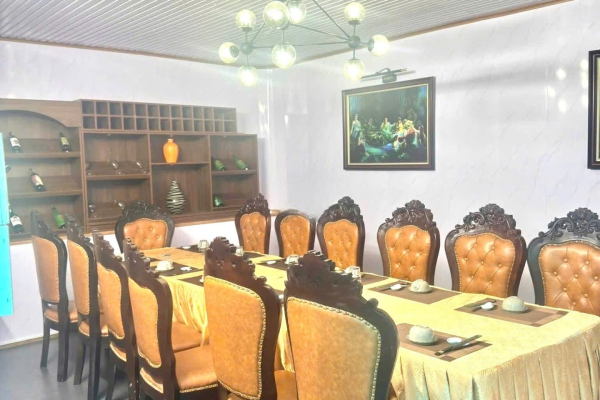 CHO THUÊ TRỌN GÓI TÒA NHÀ NHÀ HÀNG 4 TẦNG ĐƯỜNG LÊ ĐẠI HÀNH KHU BÀN CỜ NHA TRANG – ĐẦY ĐỦ ĐỒ DÙNG SETUP MỚI 100% VÀO KINH DOANH NGAY GIÁ 90 TRIỆU