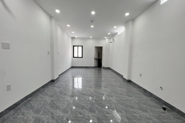 CHO THUÊ TÒA NHÀ MỚI XÂY 4 TẦNG CÓ THANG MÁY MẶT TIỀN ĐƯỜNG NGÔ GIA TỰ PHƯỜNG PHƯỚC TIẾN TRUNG TÂM NHA TRANG – DIỆN TÍCH 120M² GIÁ 45 TRIỆU