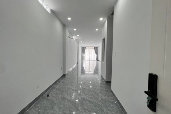 CHO THUÊ TÒA NHÀ MỚI XÂY 4 TẦNG CÓ THANG MÁY MẶT TIỀN ĐƯỜNG NGÔ GIA TỰ PHƯỜNG PHƯỚC TIẾN TRUNG TÂM NHA TRANG – DIỆN TÍCH 120M² GIÁ 45 TRIỆU
