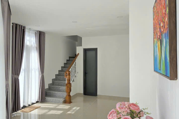 SIÊU PHẨM NHÀ PHỐ CĂN GÓC 2 MẶT TIỀN – VỊ TRÍ VÀNG TRUNG TÂM NHA TRANG