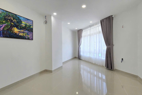 SIÊU PHẨM NHÀ PHỐ CĂN GÓC 2 MẶT TIỀN – VỊ TRÍ VÀNG TRUNG TÂM NHA TRANG