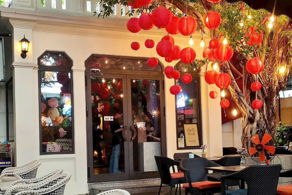 [KINH DOANH NGAY] MẶT BẰNG CAFE SETUP SẴN – TRUNG TÂM NHA TRANG – NGANG 16,4M – 130TRIỆU THÁNG