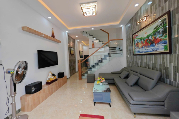 [HẠ GIÁ CHỐT] NHÀ MỚI 3 TẦNG TRUNG TÂM – GẦN CHÙA PHẬT TRẮNG – SỔ ĐẸP HOÀN CÔNG – 5 TỶ