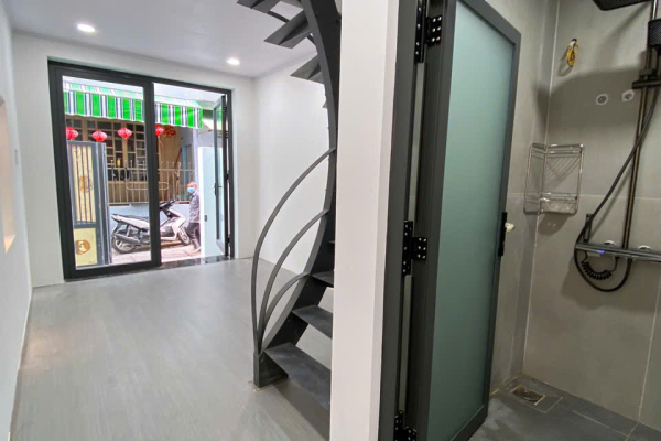  [MÃ NHÀ: NR-3] SIÊU PHẨM SÁT BIỂN TRẦN PHÚ – CHỈ 30M RA ĐƯỜNG CHÍNH – GIÁ CỰC TỐT 2,95 TỶ