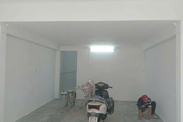 [MẶT TIỀN KINH DOANH] TOÀ NHÀ 4 TẦNG TRỤC ĐƯỜNG 23/10 – GẦN ĐIỆN MÁY CHỢ LỚN – 12 PHÒNG NGỦ KHỦNG – GIÁ CHỈ 20TRIỆU THÁNG