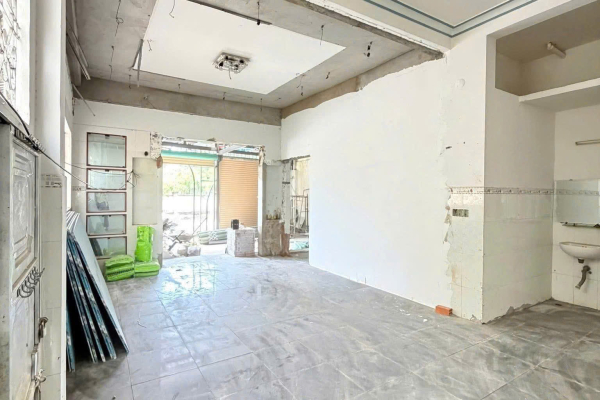 [MẶT BẰNG QUÁN NHẬU & CAFE] CHO THUÊ 220M² ĐƯỜNG QUẢNG ĐỨC BẮC NHA TRANG – SẴN NỀN SÀN DECOR – VỈA HÈ RỘNG ĐẬU XE THOẢI MÁI – GIÁ CHỈ 17TR