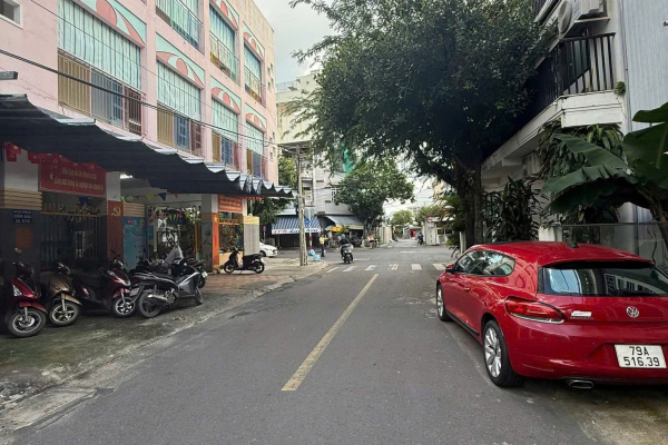 BÁN NHÀ MẶT TIỀN TẢN VIÊN NHA TRANG – KHU BÀN CỜ PHƯỚC HÒA – MẶT TIỀN NGANG 8M – SẴN DÒNG TIỀN 20 TRIỆU
