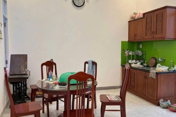 CHO THUÊ NHÀ NGUYÊN CĂN HỒNG BÀNG NHA TRANG – DIỆN TÍCH RỘNG 152M² CÓ SÂN VƯỜN THOÁNG – HẺM LỚN Ô TÔ VÀO TẬN NƠI GIÁ 18 TRIỆU
