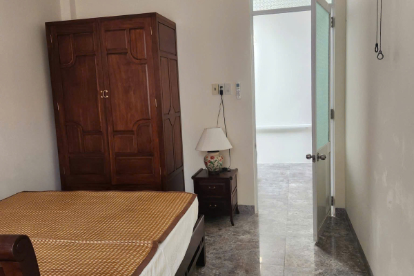 CHO THUÊ NHÀ NGUYÊN CĂN HẺM HOÀNG DIỆU NHA TRANG – CÁCH BIỂN 350M – NHÀ ĐẸP 2 TẦNG CÓ SÂN RỘNG VÀ HỆ THỐNG NĂNG LƯỢNG MẶT TRỜI