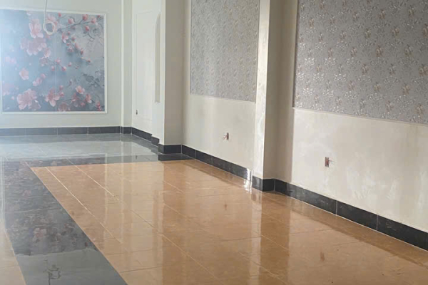 CHO THUÊ NHÀ MẶT TIỀN ĐƯỜNG VÂN ĐỒN NHA TRANG – TÒA NHÀ 3 TẦNG TRỐNG SUỐT – MẶT PHỐ KINH DOANH SẦM UẤT GIÁ 25 TRIỆU