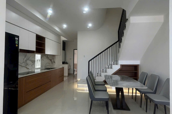 BÁN NHÀ 2 TẦNG MỚI ĐẸP FULL NỘI THẤT DIÊN AN DIÊN KHÁNH – SÁT VÁCH KHU ĐÔ THỊ PHÚ ÂN NAM 2 – CẬN SÔNG CÁI MÁT MẺ GIÁ 2 TỶ 980 TRIỆU