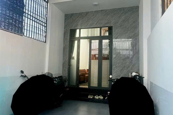 BÁN NHÀ MỚI NỞ HẬU ĐẸP ĐƯỜNG VĨNH THÁI NHA TRANG – DIỆN TÍCH 91M² SÁT VÕ NGUYÊN GIÁP VÀ KĐT MỸ GIA – FULL NỘI THẤT GIÁ 3 TỶ 200 TRIỆU