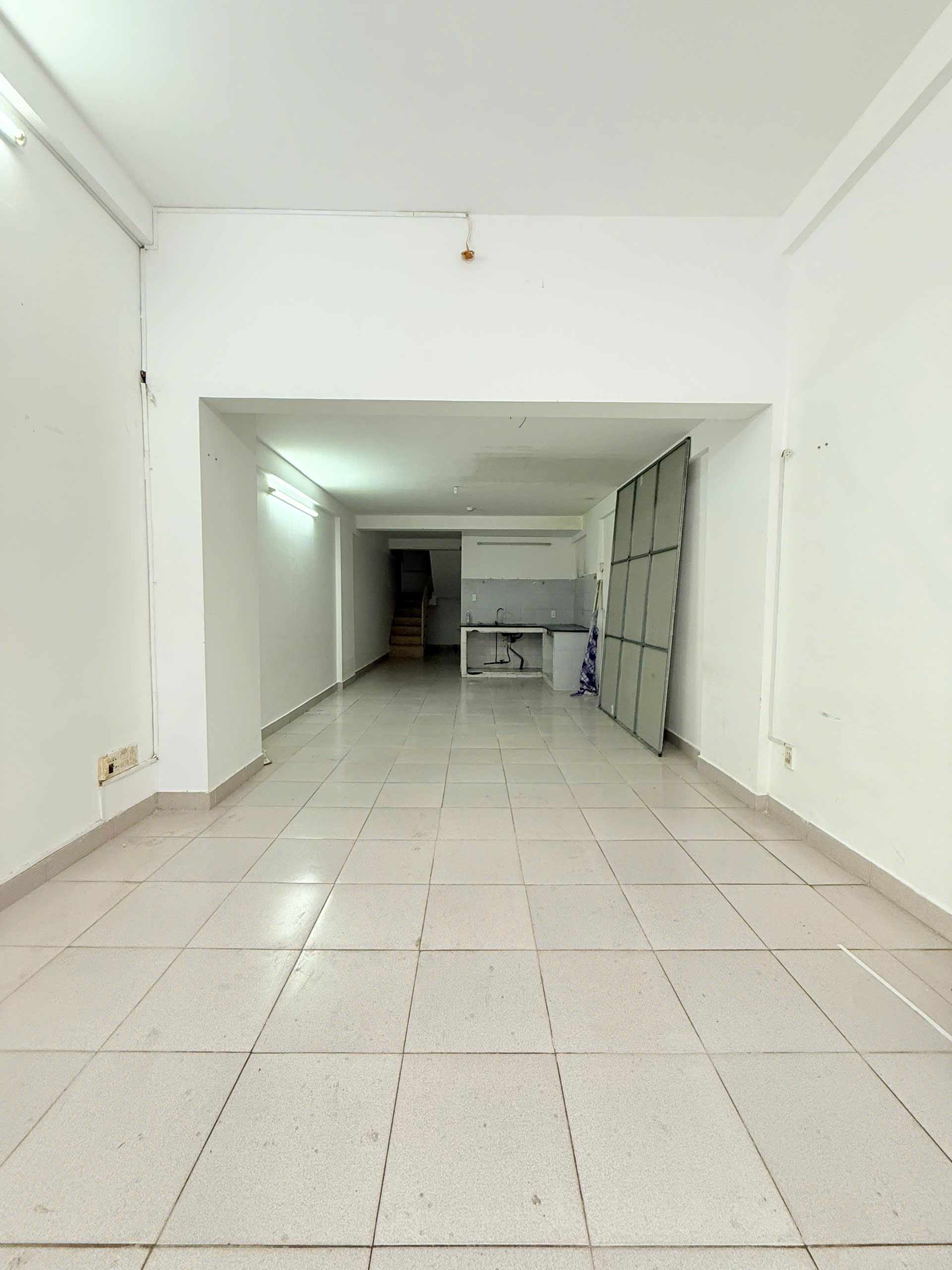 Cho thuê shophouse CT4B Vĩnh Điềm Trung Nha Trang 75m2 giá 8 triệu mỗi tháng