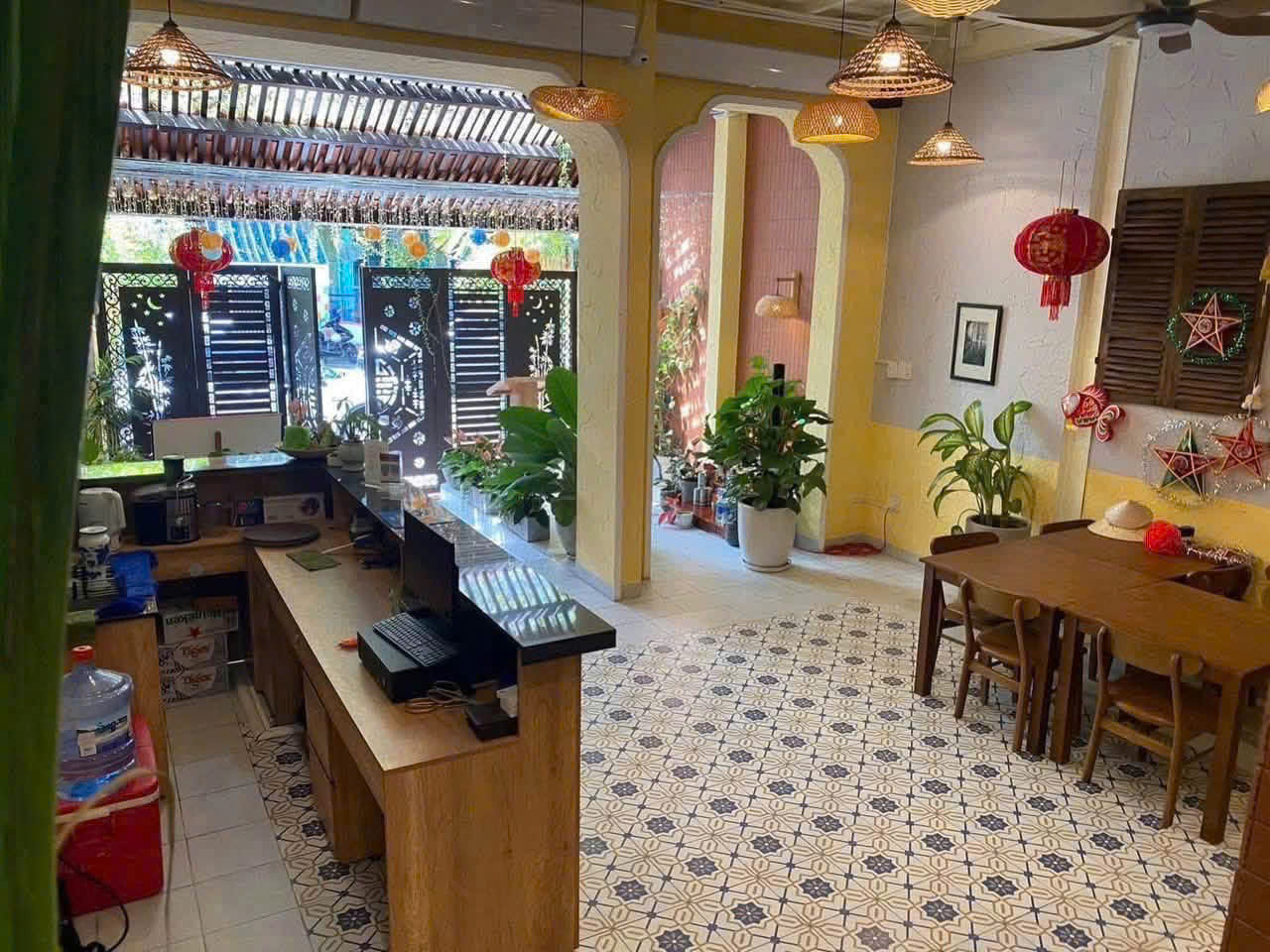 CHO THU&Ecirc; NH&Agrave; NGUY&Ecirc;N CĂN 2 TẦNG MẶT TIỀN ĐƯỜNG TRỊNH PHONG KHU PHỐ H&Agrave;N QUỐC NHA TRANG &ndash; DIỆN T&Iacute;CH 210M&sup2; NGANG 6M NỞ HẬU TH&Iacute;CH HỢP MỞ NH&Agrave; H&Agrave;NG SPA VĂN PH&Ograve;NG GI&Aacute; 75 TRIỆU