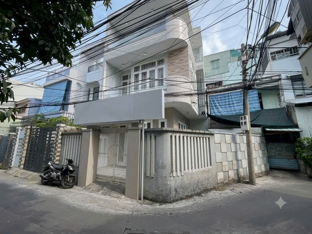 CHO THU&Ecirc; NH&Agrave; NGUY&Ecirc;N CĂN 3 TẦNG L&Ocirc; G&Oacute;C HẺM KHU B&Agrave;N CỜ TRUNG T&Acirc;M NHA TRANG &ndash; TỔNG DIỆN T&Iacute;CH S&Agrave;N GẦN 300M&sup2; S&Agrave;N TRỐNG TẦNG TRỆT V&Agrave; 4 PH&Ograve;NG NGỦ GI&Aacute; CHỈ 14 TRIỆU/TH&Aacute;N