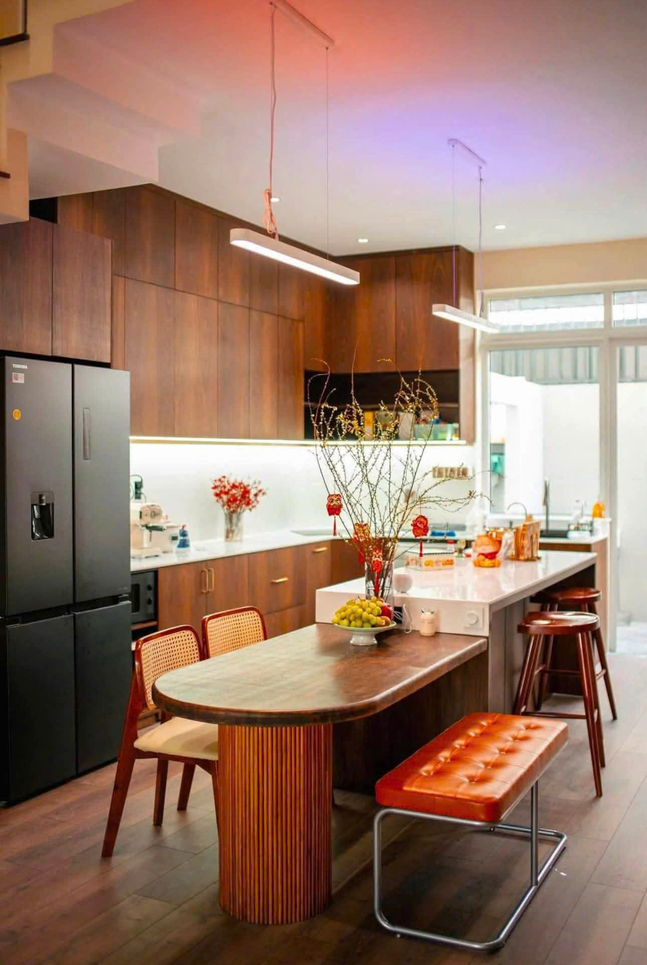 CHO THU&Ecirc; BIỆT THỰ / NH&Agrave; PHỐ KĐT MỸ GIA NHA TRANG &ndash; DIỆN T&Iacute;CH SỬ DỤNG 270M&sup2; GỒM 3 PH&Ograve;NG NGỦ 3 WC NỘI THẤT HIỆN ĐẠI ĐẦY ĐỦ C&Oacute; M&Aacute;Y RỬA B&Aacute;T GẦN HỒ BƠI GI&Aacute; 40 TRIỆU/TH&Aacute;NG