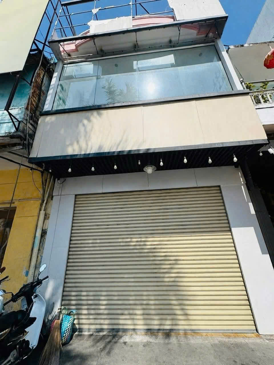 CHO THU&Ecirc; MẶT BẰNG KINHOANH VỊ TR&Iacute; V&Agrave;NG NGAY V&Ograve;NG XOAY TƯỢNG Đ&Agrave;I CHIẾN THẮNG TRUNG T&Acirc;M NHA TRANG &ndash; DIỆN T&Iacute;CH 127M&sup2; (NGANG 5M) KẾT CẤU 2 TẦNG NHẬN DIỆN THƯƠNG HIỆU ĐỈNH GI&Aacute; CHỈ 25 TRIỆU/TH&Aacute;NG