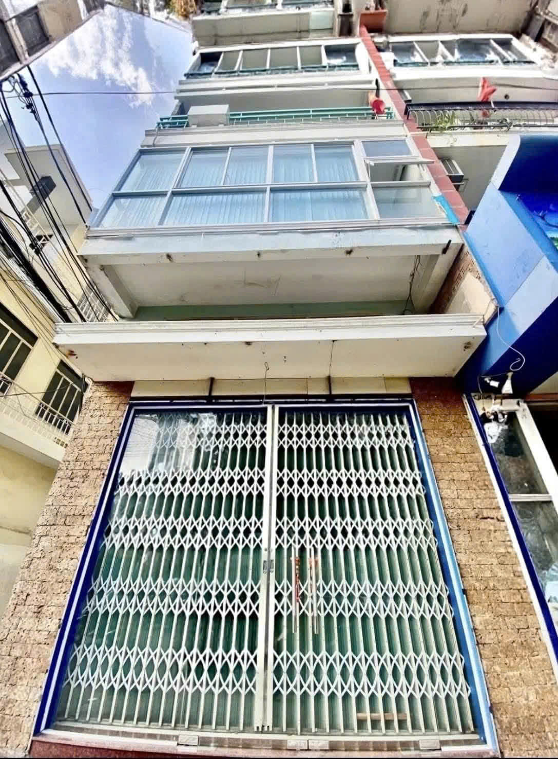 CHO THU&Ecirc; NH&Agrave; MẶT TIỀN 6 TẦNG TRUNG T&Acirc;M NHA TRANG &ndash; CẠNH NG&Atilde; 6 NHA TRANG SẦM UẤT &ndash; DIỆN T&Iacute;CH SỬ DỤNG 342M&sup2; MẶT TIỀN 5M RỘNG R&Atilde;I PH&Ugrave; HỢP KINH DOANH SPA SHOWROOM VĂN PH&Ograve;NG GI&Aacute; 40 TRIỆU/TH&Aacute;N