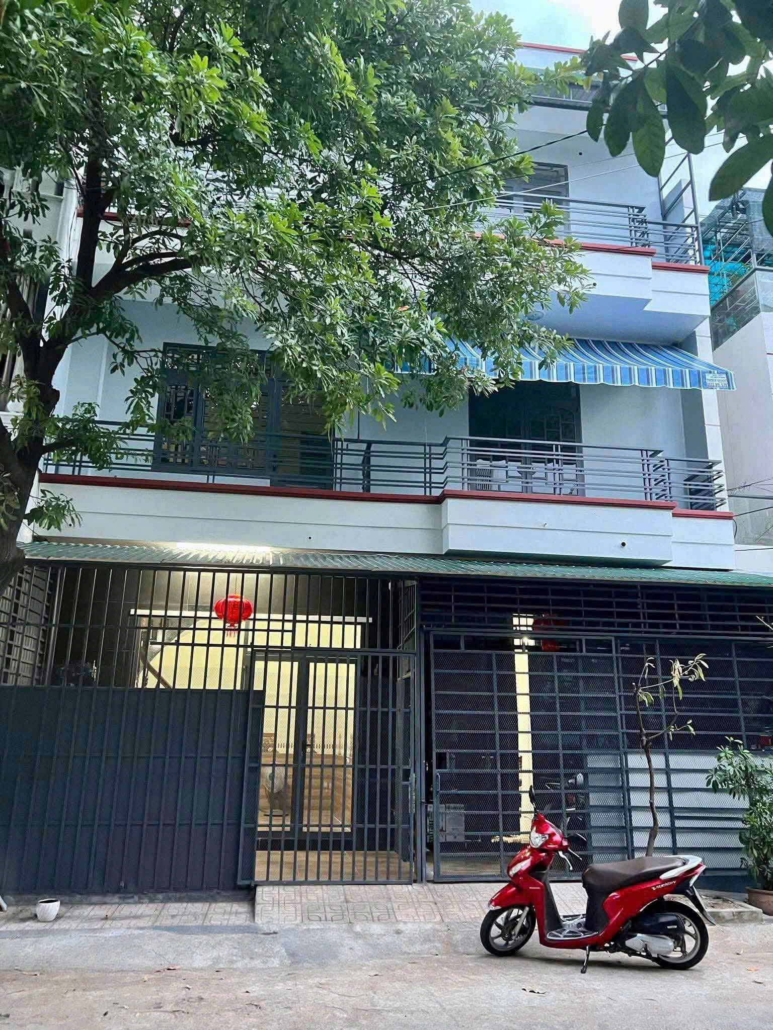 CHO THU&Ecirc; NH&Agrave; PHỐ 3 TẦNG ĐƯỜNG CỔ LOA TRUNG T&Acirc;M KHU B&Agrave;N CỜ NHA TRANG &ndash; CẠNH TRƯỜNG &Acirc;U CƠ V&Agrave; CHỢ &ndash; DIỆN T&Iacute;CH 53M&sup2; (NGANG 4M) ĐƯỜNG RỘNG 13M KẾT CẤU 4 PH&Ograve;NG NGỦ KH&Eacute;P K&Iacute;N TH&Iacute;CH HỢP MỞ VĂN PH&Ograve;NG SPA DẠY HỌC GI&Aacute; 13 TRIỆU/TH&Aacute;NG