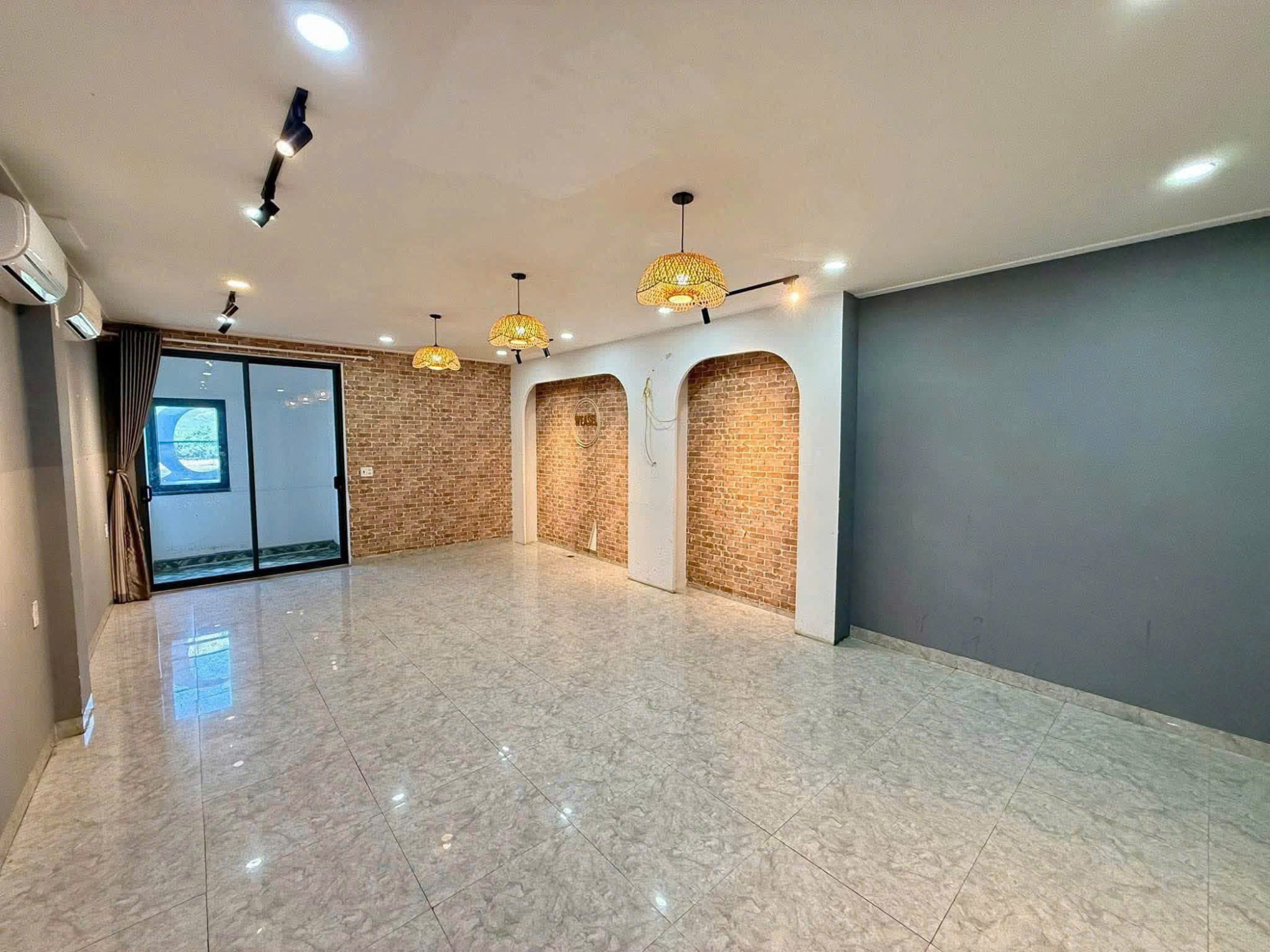 CHO THU&Ecirc; MẶT BẰNG NHA TRANG 300M&sup2; &ndash; 2 MẶT TIỀN ĐƯỜNG V&Agrave;NH ĐAI, LỐI ĐI RI&Ecirc;NG
