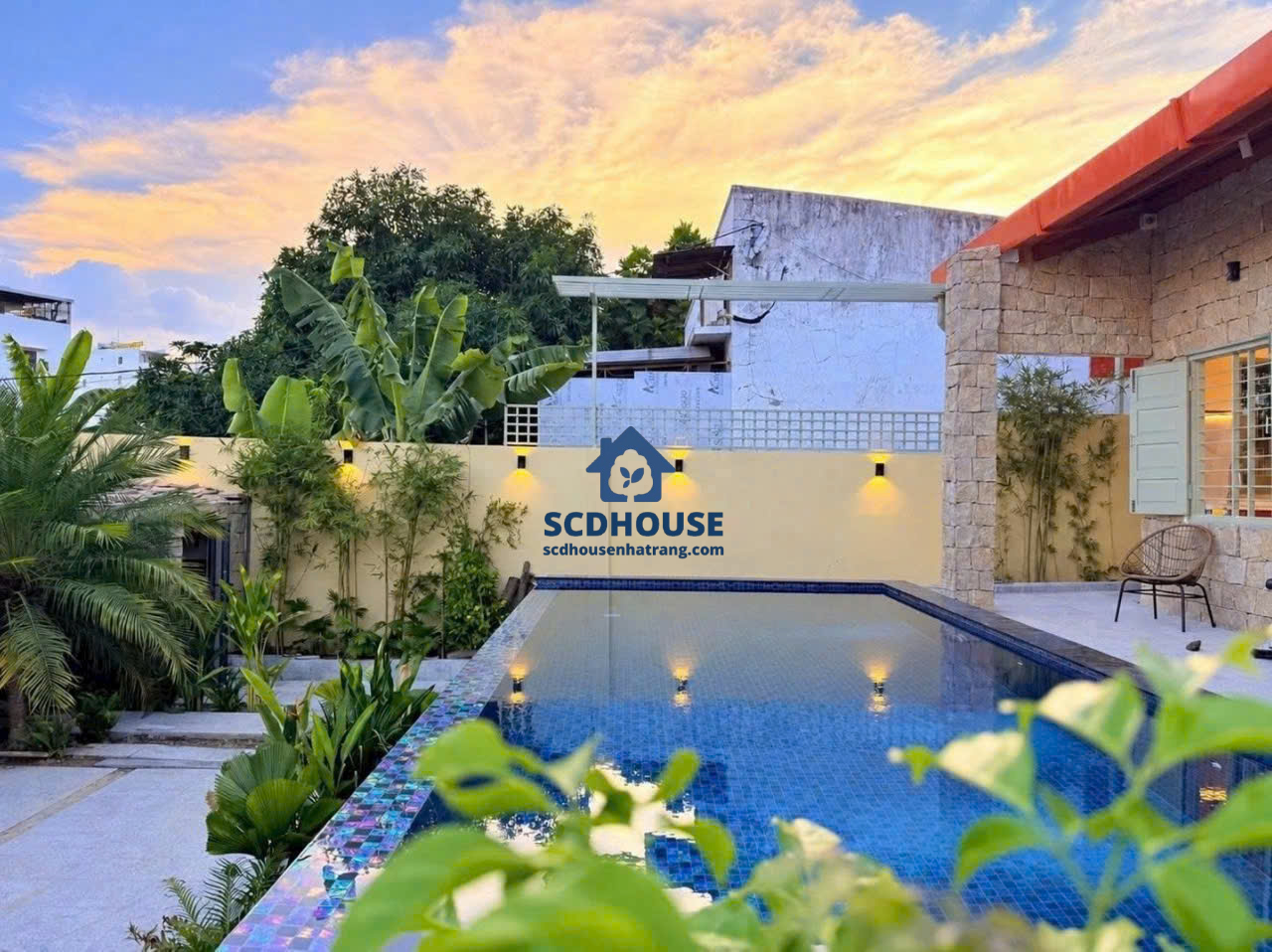 CHO THU&Ecirc; BIỆT THỰ NHA TRANG C&Oacute; HỒ BƠI RI&Ecirc;NG &ndash; S&Acirc;N VƯỜN 400M&sup2;, FULL NỘI THẤT, GI&Aacute; 45 TRIỆU/TH&Aacute;NG
