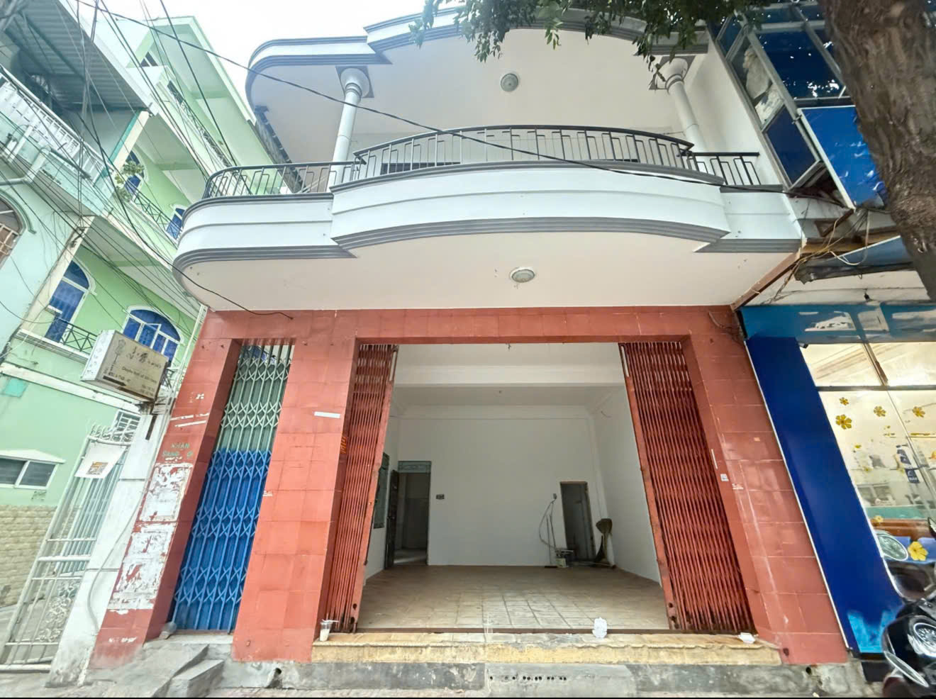 cho thu&ecirc; nh&agrave; Nguyễn Ch&aacute;nh Nha Trang&rdquo;