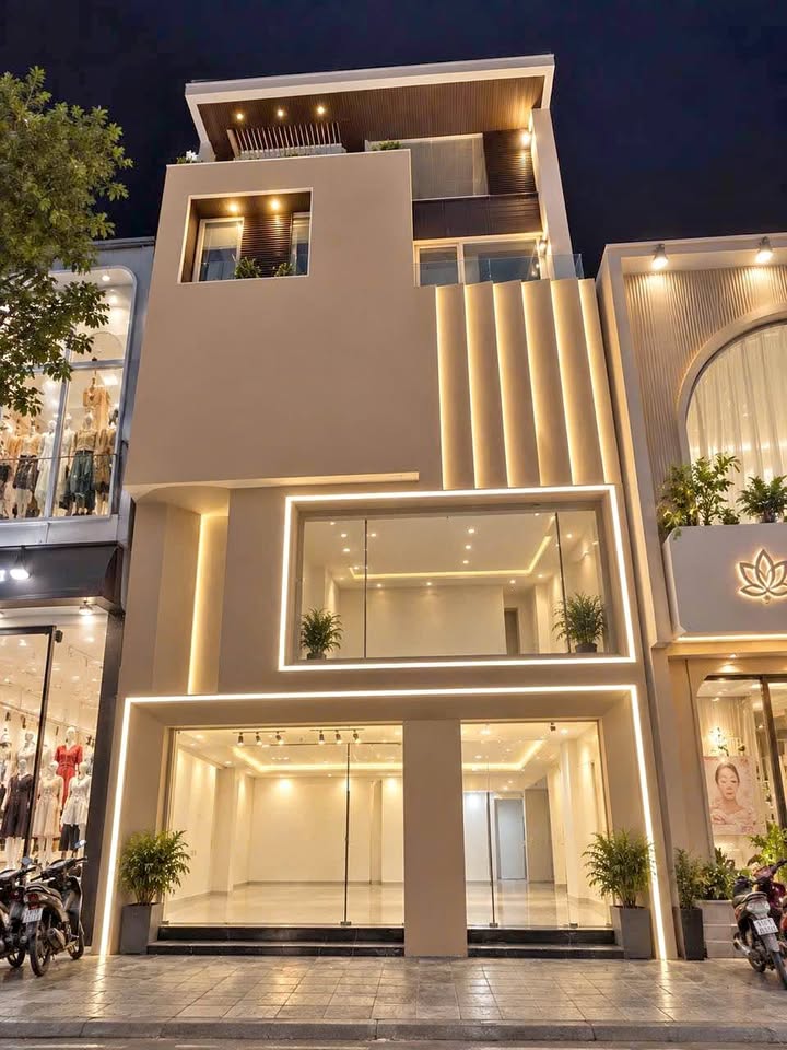 CHO THU&Ecirc; T&Ograve;A NH&Agrave; 5 TẦNG MẶT TIỀN RỘNG HƠN 8M GẦN CHỢ X&Oacute;M MỚI NHA TRANG &ndash; DỰNG NHẬN DIỆN THƯƠNG HIỆU CỰC ĐỈNH &ndash; DIỆN T&Iacute;CH SỬ DỤNG 350M&sup2; C&Oacute; VỈA H&Egrave; &ndash; GI&Aacute; 40 TRIỆU/TH&Aacute;NG